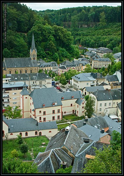Lux2011_0210.jpg - Larochette von der Burg Fiels aus gesehen